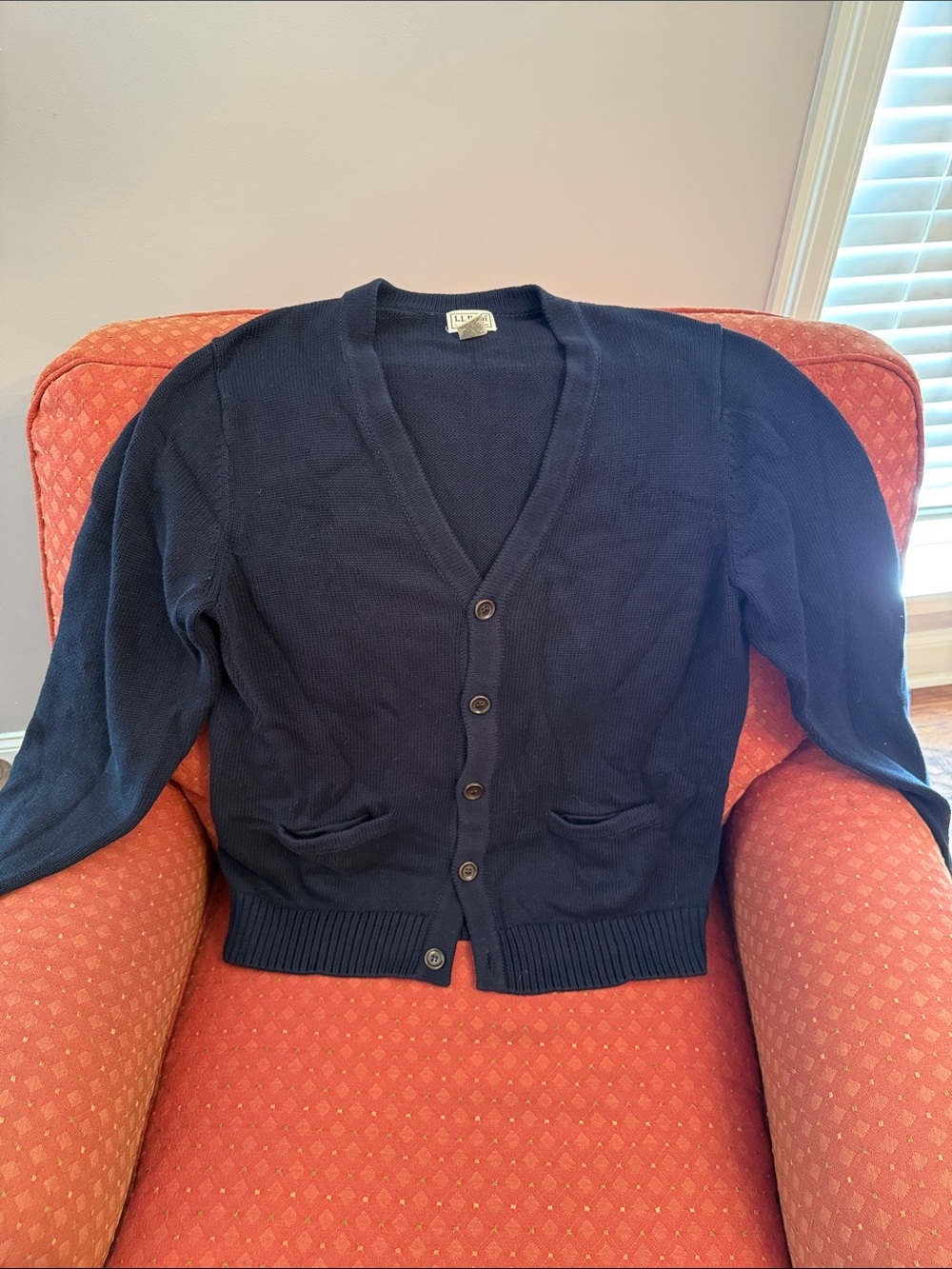 L.L. Bean Men's Navy Blue V-neck Cardigan - great condition
